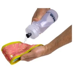 Ruffwear Swamp Cooler Neck Gaiter - Dog Accessories -Ruffwear ruffwear swamp cooler neck gaiter dog accessories detail 3